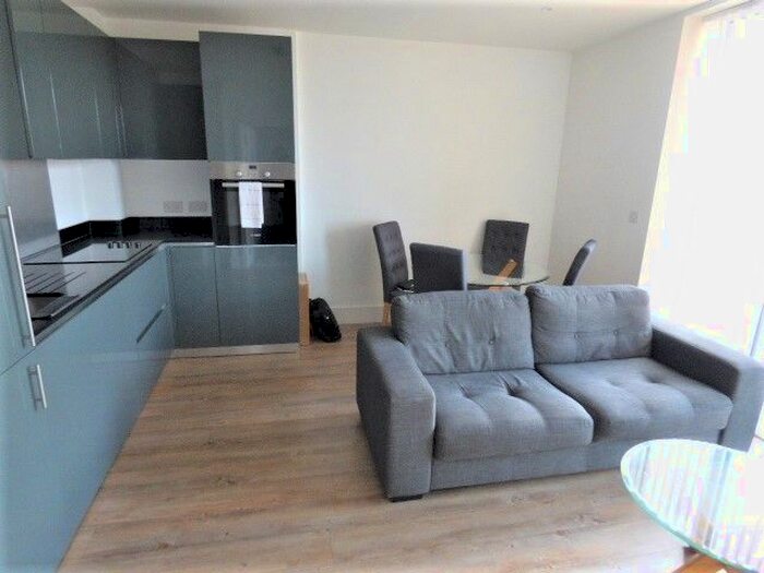 1 Bedroom Flat To Rent In Compton House Victory Parade, Woolwich Arsenal, SE18