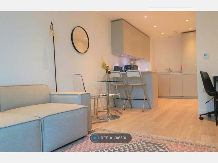 1 Bedroom Flat To Rent In Pinnacle Apartments, Croydon, CR0