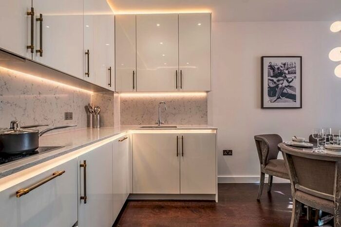 3 Bedroom Flat To Rent In Charles Clowes Walk, London, SW11