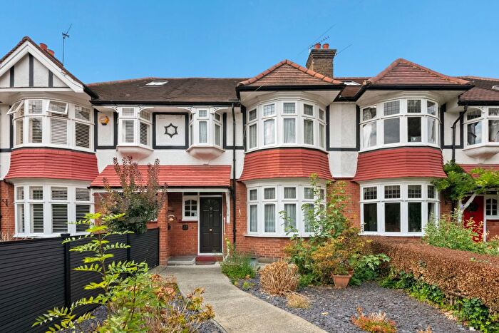 3 Bedroom Terraced House For Sale In Campbell Road, Hanwell, W7