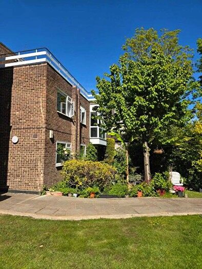 2 Bedroom Flat To Rent In Cadogan Close, Beckenham, Beckenham, BR3