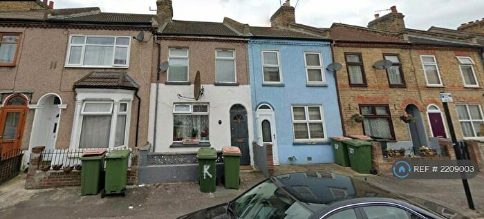 2 Bedroom Terraced House To Rent In Ohio Road, London, E13