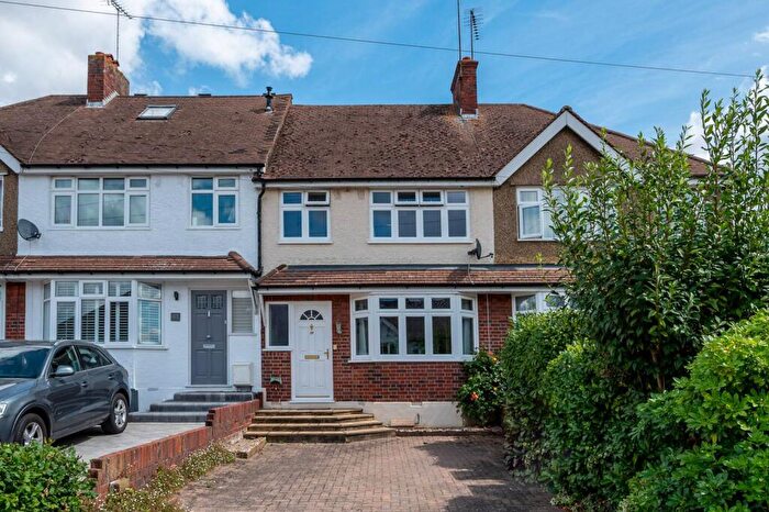 3 Bedroom House To Rent In Tartar Road, Cobham, KT11