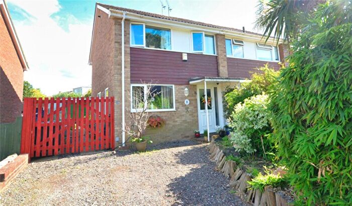 3 Bedroom End Of Terrace House For Sale In Alders Avenue, East Grinstead, West Sussex, RH19