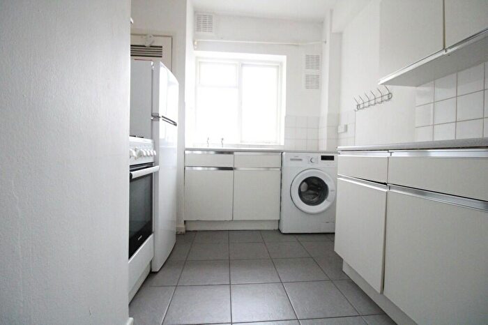 2 Bedroom Flat To Rent In Haberdasher Place, London, N1