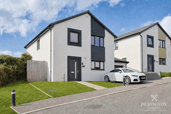 4 Bedroom Detached House For Sale In Lilford Gardens, Plymouth, PL5