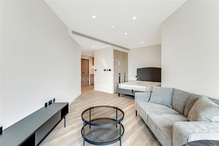 Apartment To Rent In The Aspen, Marsh Wall, London, E14