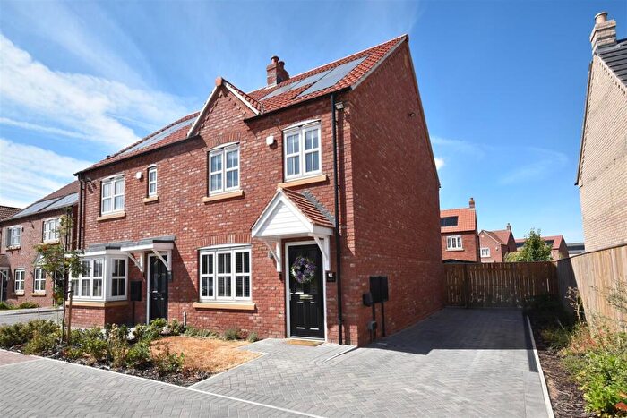 3 Bedroom Semi-Detached House For Sale In Lilley Grove, Goole, DN14