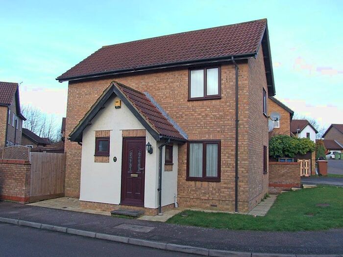 3 Bedroom Detached House To Rent In Chatsworth Drive, Wellingborough, NN8