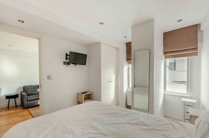 1 Bedroom Flat To Rent In Sloane Avenue, Chelsea, London, SW3