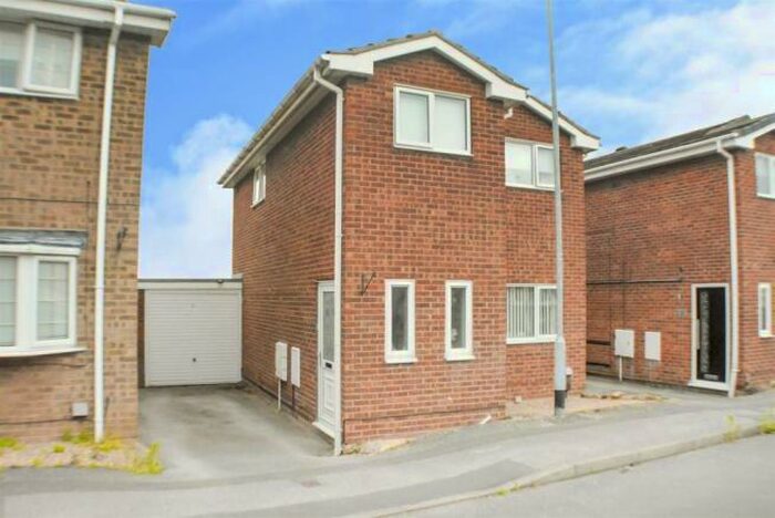 3 Bedroom Detached House To Rent In Douglas Road, Forest Town, NG19