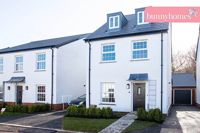 3 Bedroom House For Sale In Orchard Lane, PL31