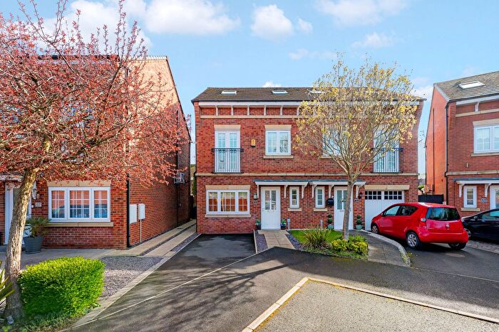 3 Bedroom Semi Detached House For Sale In Kemberton Drive, Widnes, WA8