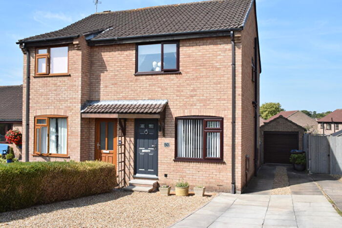 2 Bedroom Semi-Detached House For Sale In Parkland Drive, Tadcaster, North Yorkshire, LS24