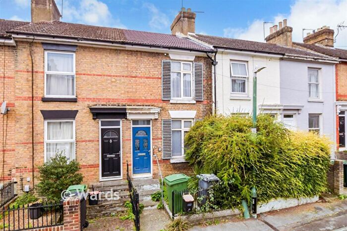 2 Bedroom Terraced House For Sale In Bower Street, Maidstone, Kent, ME16