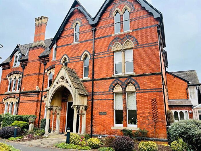 2 Bedroom Apartment To Rent In Scholars Walk, Leicester, LE2