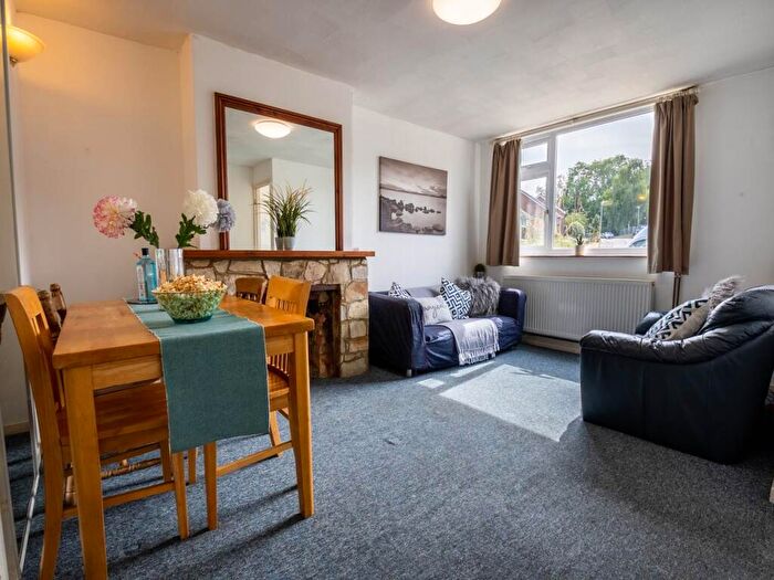 5 Bedroom House To Rent In Tenterden Drive, Canterbury, Kent, CT2