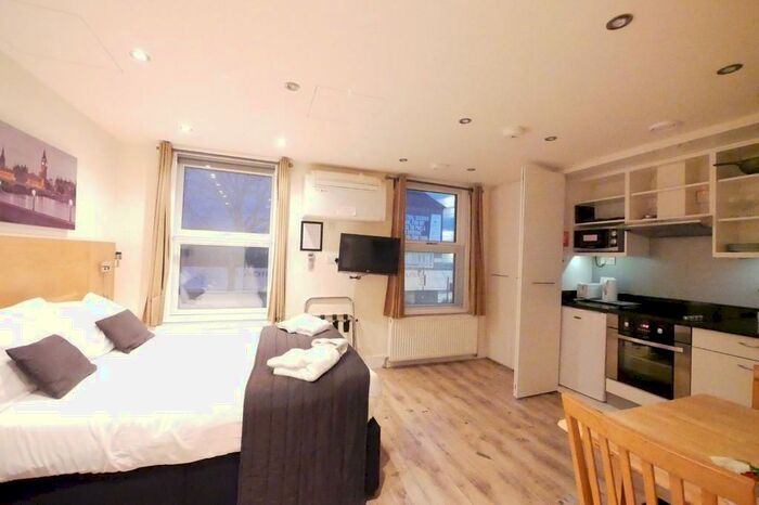 Studio To Rent In Fonthill Road, Finsbury Park, N4