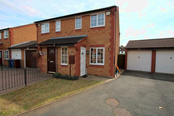 2 Bedroom Semi-Detached House To Rent In Trusley Close, Burton-On-Trent, DE14
