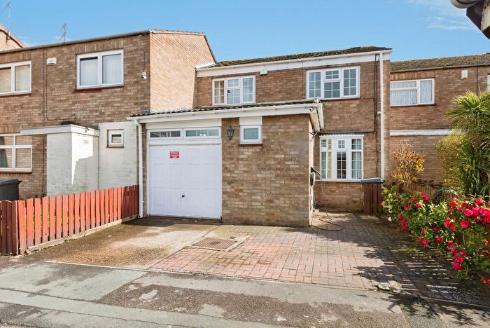 3 Bedroom Semi Detached House For Sale In Holkham Avenue, Leicester, Leicestershire, LE4