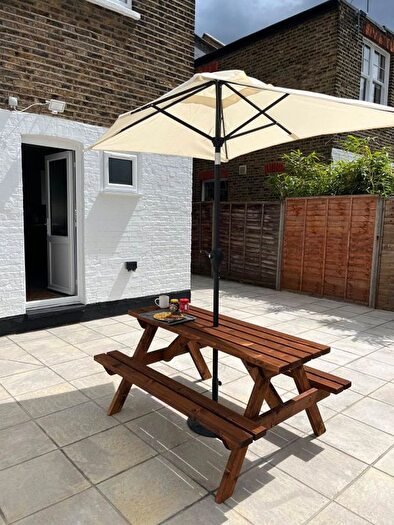 1 Bedroom Flat To Rent In Goldhawk Road, London, W6