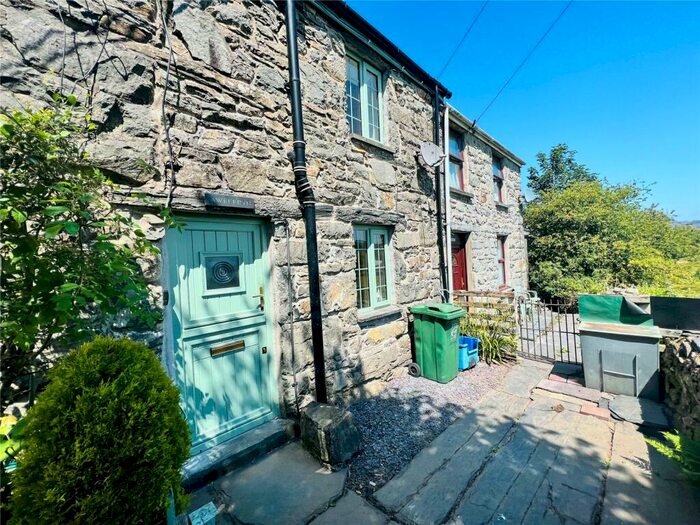 2 Bedroom Terraced House For Sale In Gellilydan, Blaenau Ffestiniog, Gwynedd, LL41