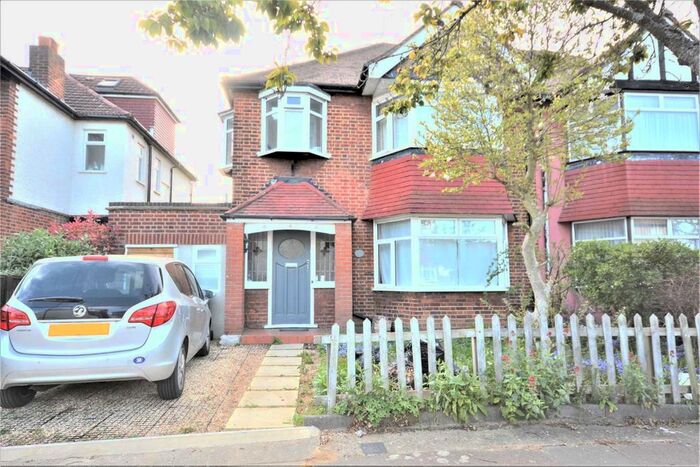 4 Bedroom Semi-Detached House To Rent In Sunny Gardens Road, London, NW4