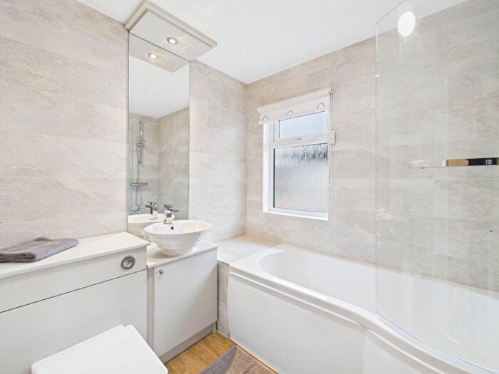 2 Bedroom Lodge For Sale In Bacton, Norwich, NR12