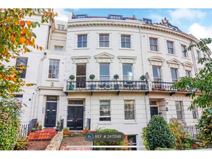 1 Bedroom Flat To Rent In Montpelier Crescent, Brighton, BN1