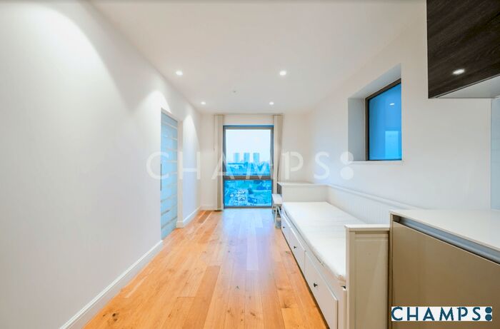 1 Bedroom Studio To Rent In Rathbone Market, London, E16