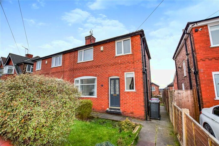 3 Bedroom Semi-Detached House To Rent In Lawnswood Drive, Swinton, Manchester, Greater Manchester, M27