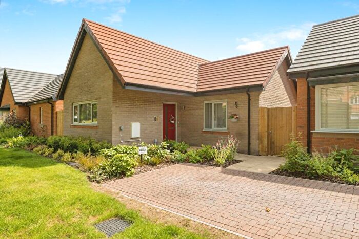 1 Bedroom Bungalow For Sale In Strawberry Hill Gardens, Norwich, Norfolk, NR4