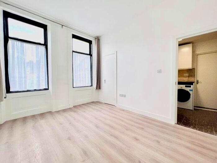 1 Bedroom Flat To Rent In Morning Lane, London, E9