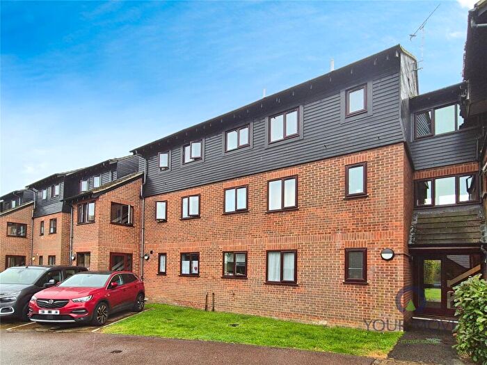 1 Bedroom Flat To Rent In Mill Road, Eastbourne, East Sussex, BN21