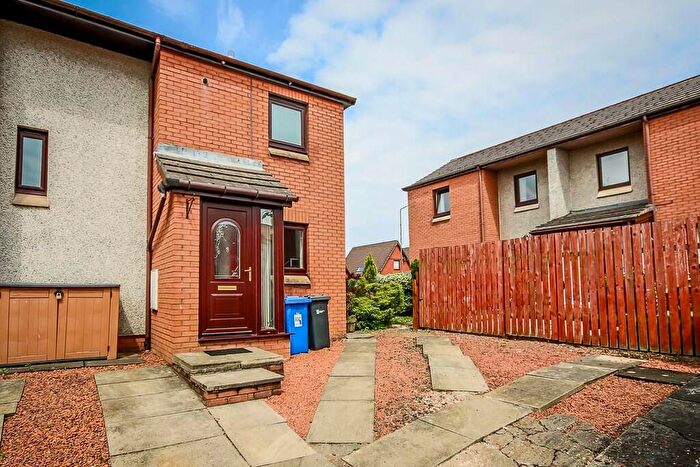 2 Bedroom End Of Terrace House To Rent In Redhouse Court, Blackburn, EH47