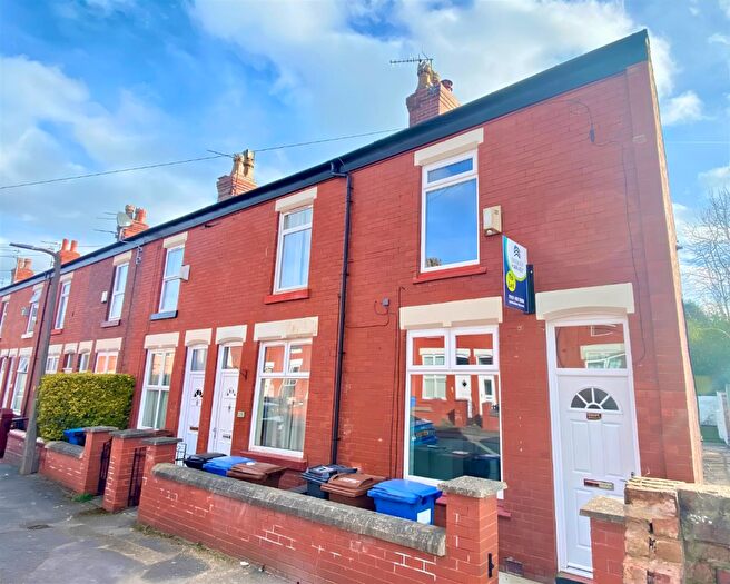 2 Bedroom House To Rent In Lorne Grove, Cale Green, Stockport, SK3