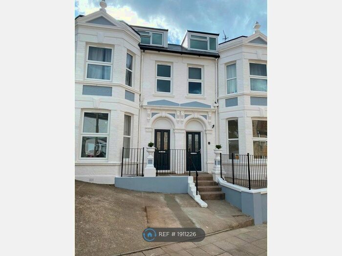 Studio To Rent In Tregonwell Road, Bournemouth, BH2