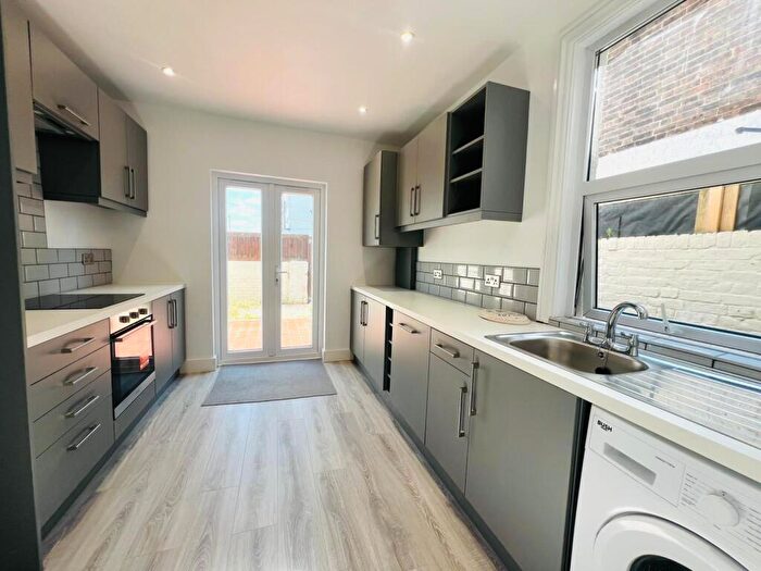 3 Bedroom House To Rent In Neville Road, Eastbourne, BN22