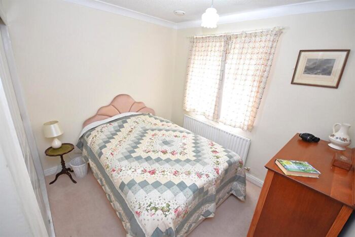 3 Bedroom Detached Bungalow For Sale In Drummond Way, Macclesfield, SK10