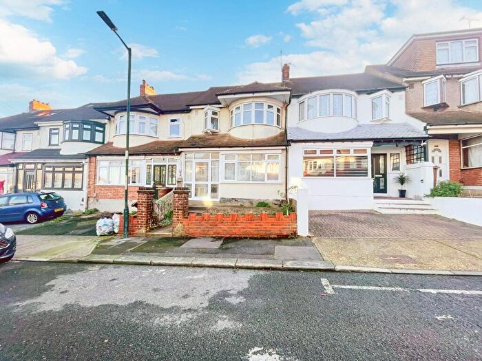 3 Bedroom Terraced House To Rent In Blenheim Avenue Chatham Kent, ME4