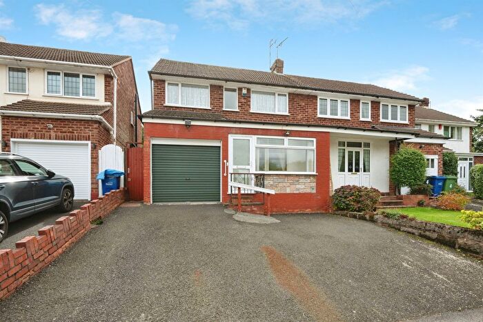 3 Bedroom Semi-Detached House For Sale In Mount Close, Lower Gornal, Dudley, DY3