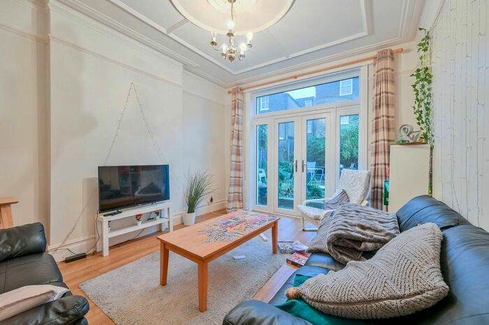 4 Bedroom Property To Rent In Kingscourt Road, Streatham Hill, London, SW16