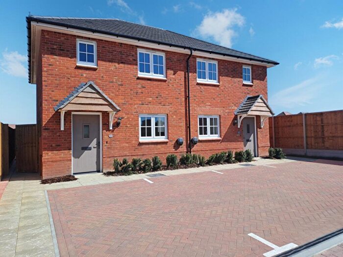 2 Bedroom End Of Terrace House For Sale In Paddock Green, East Hoathly, Lewes, BN8