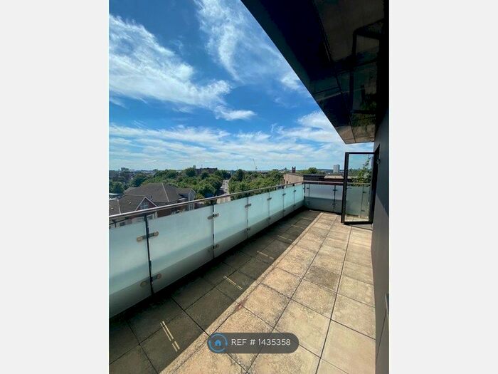 1 Bedroom Flat To Rent In Craven Park, London, NW10