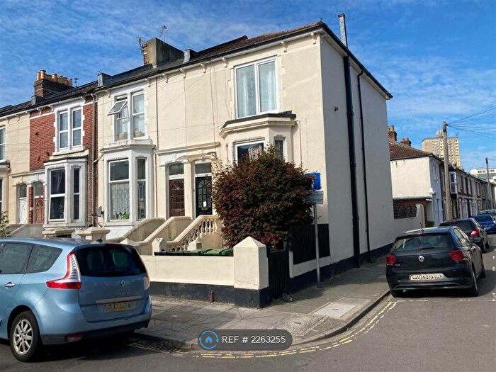 1 Bedroom Flat To Rent In St. Andrews Road, Southsea, PO5