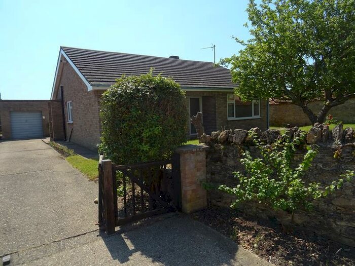 3 Bedroom Bungalow To Rent In Silver Street, Stevington, MK43