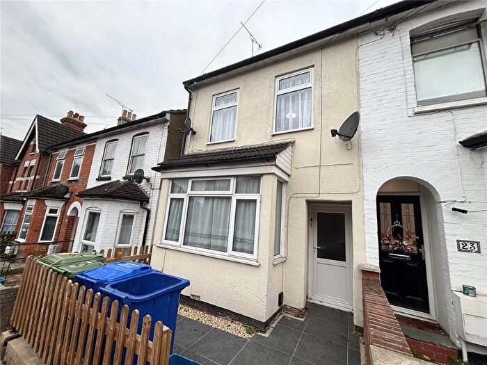 1 Bedroom Maisonette To Rent In York Road, Aldershot, Hampshire, GU11