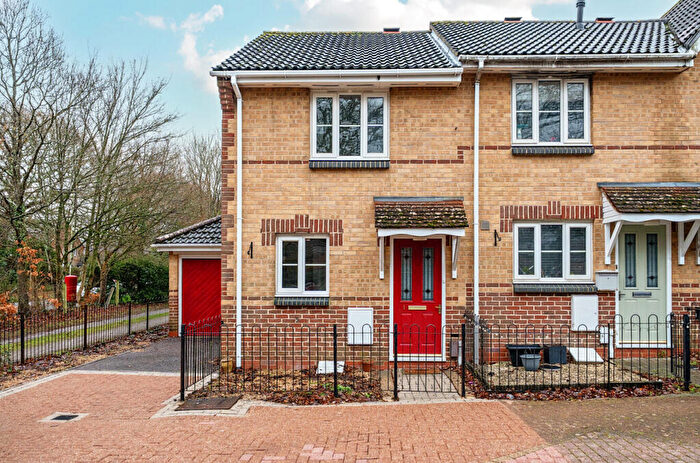 2 Bedroom End Of Terrace House For Sale In Saffron Way, Whiteley, Hampshire, PO15