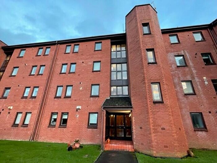 2 Bedroom Apartment To Rent In Durward Court, Shawlands, G41