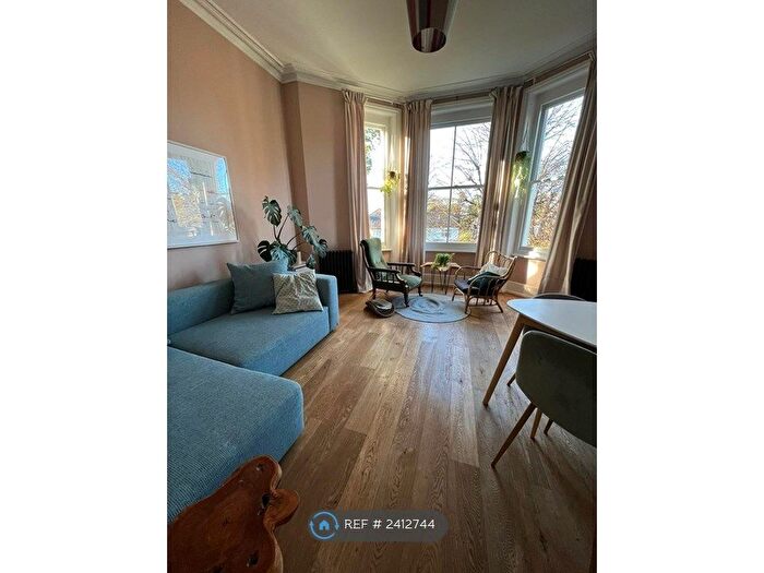 2 Bedroom Flat To Rent In Ringwood Court, London, SE3
